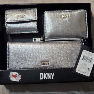 DKNY Metallic Silver Wallet Set